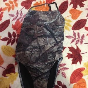 Summer suits, size 28